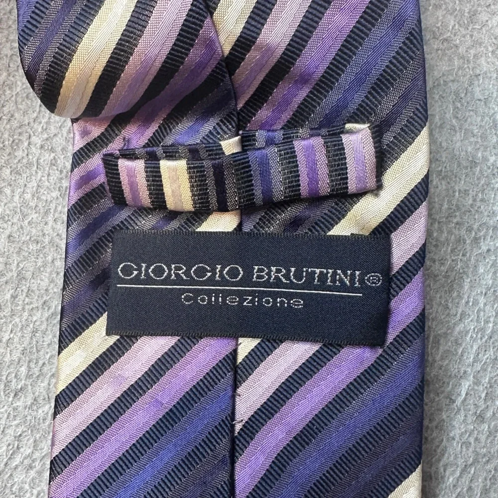 Giorgio Brutini Necktie Mens OS Purple Striped Collezione Hand Made Formal 33336
